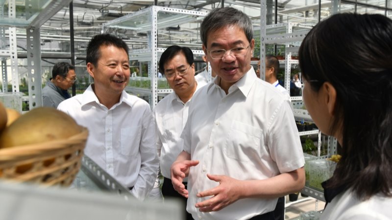 省政協主席莊國泰莅臨我院檢查指導